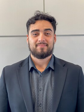 Staff member Mike Wazen from ID_2f762a9828f7