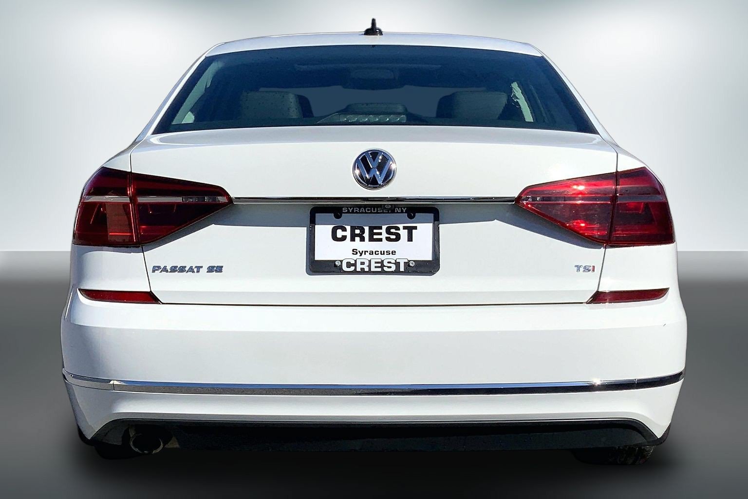 Used 2017 Volkswagen Passat 1.8T SE Sedan