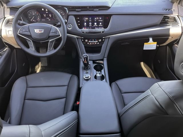 View vehicle photo 5
