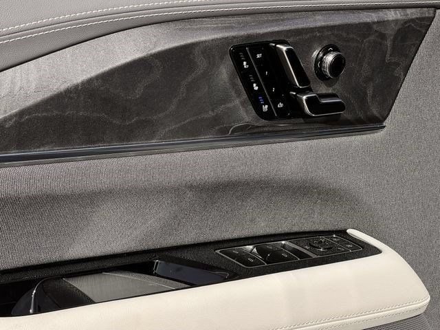 2026 Cadillac Escalade IQL Sport - Photo 20