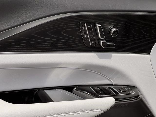 2026 Cadillac LYRIQ Sport - Photo 18