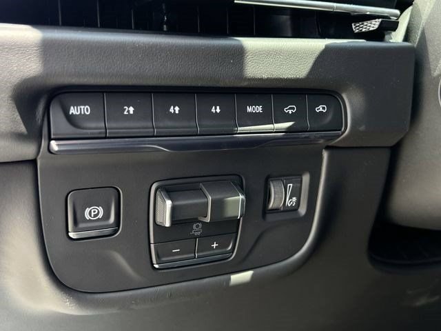 2026 Cadillac Escalade Platinum Sport - Photo 11