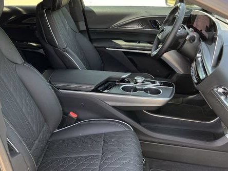 2026 Cadillac LYRIQ V Premium - Photo 23