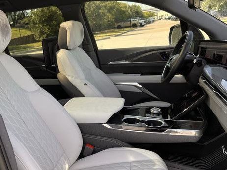 2026 Cadillac Escalade IQL Sport - Photo 22