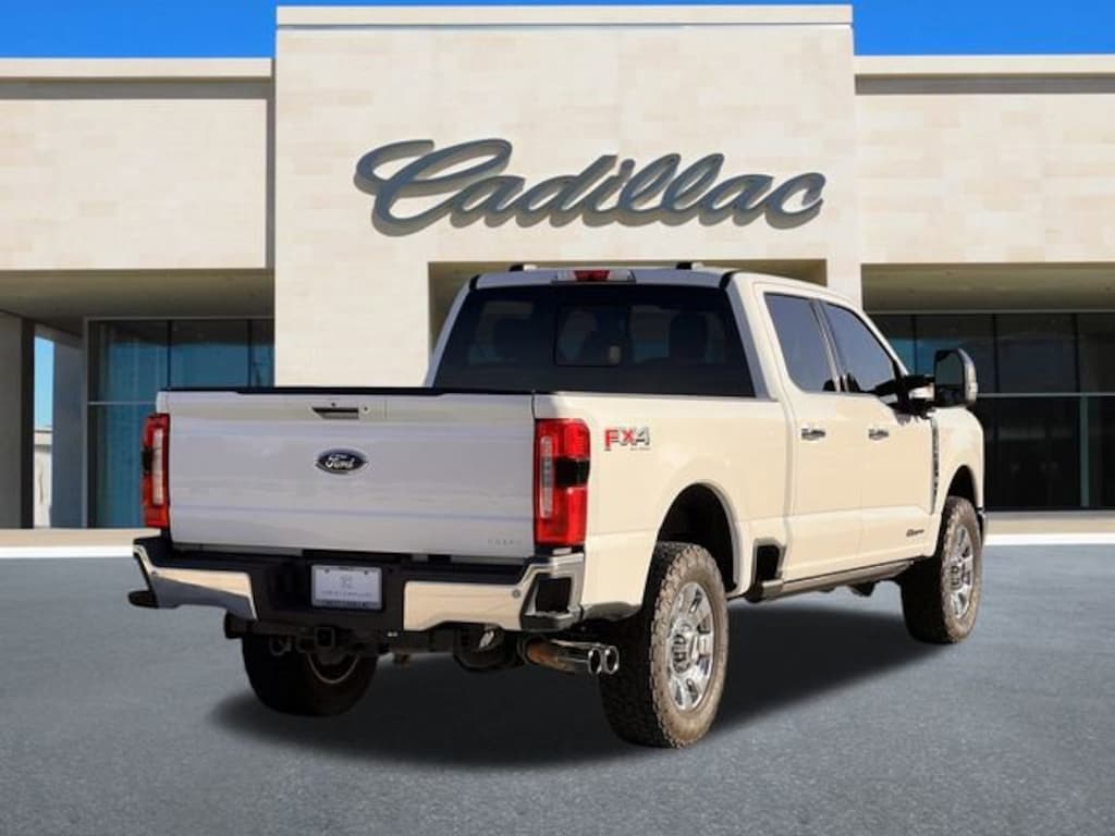 Used 2023 Ford F-250 Lariat Truck