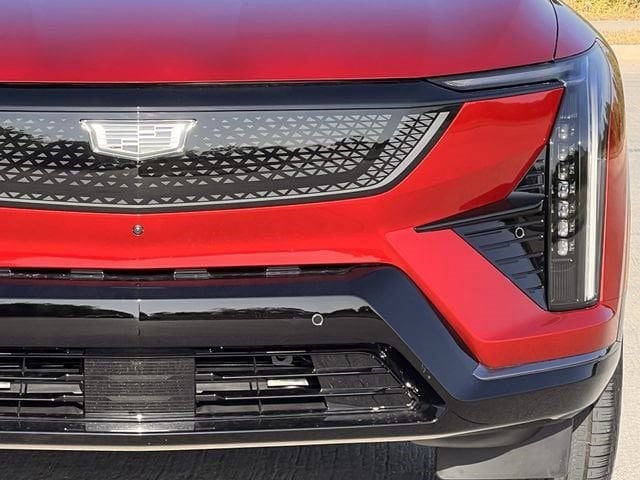 2027 Cadillac OPTIQ Sport - Photo 8