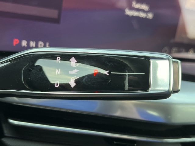 2026 Cadillac Escalade Sport - Photo 17