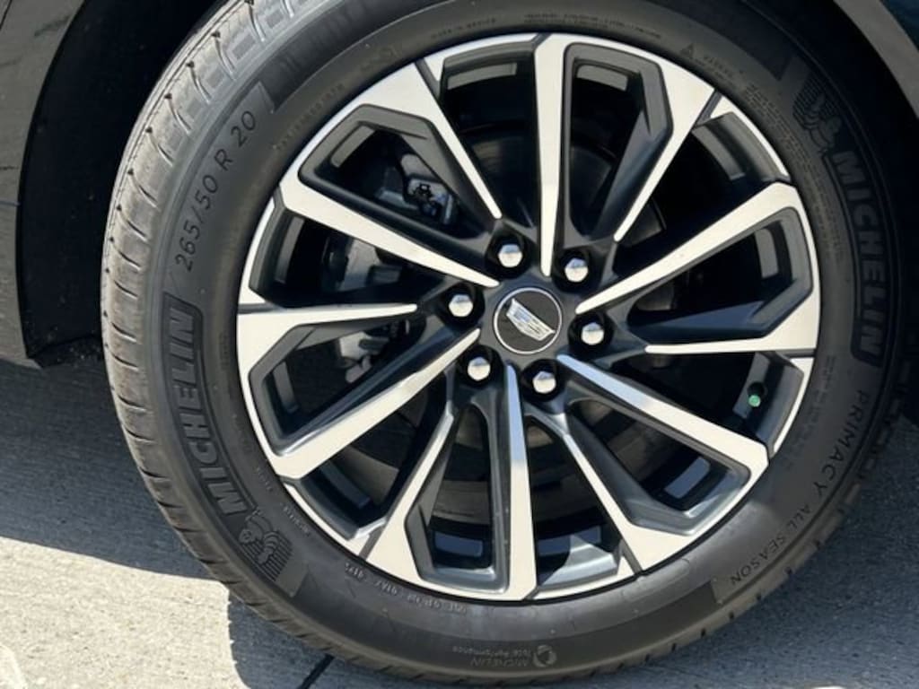 New 2025 CADILLAC LYRIQ Sport 1 SUV