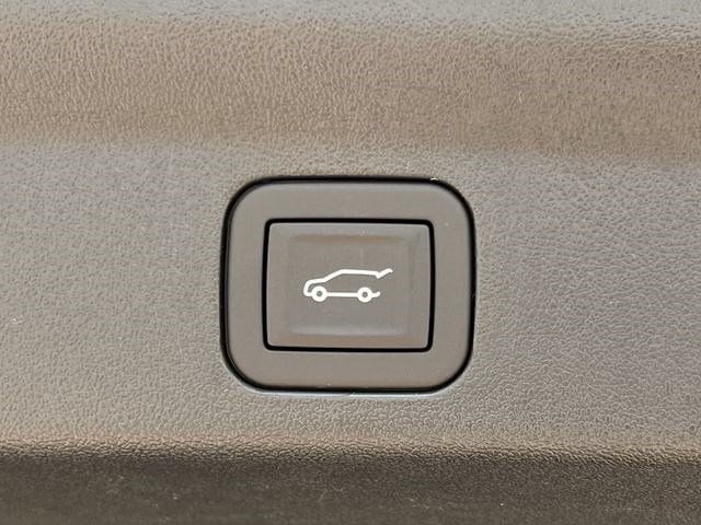 2026 Cadillac Escalade IQL Sport - Photo 25