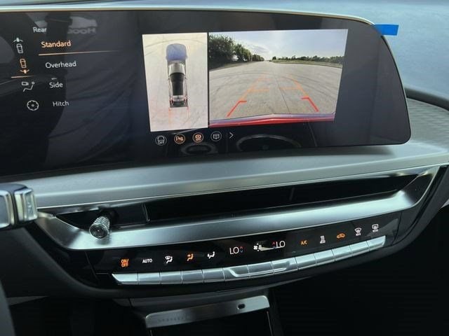 2026 Cadillac LYRIQ Luxury - Photo 17