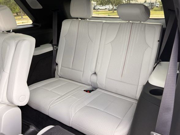 2027 Cadillac VISTIQ Luxury - Photo 25