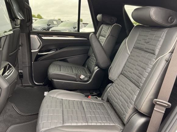 2026 Cadillac Escalade Platinum Sport - Photo 27