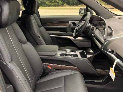 2027 Cadillac VISTIQ Sport - Photo 21