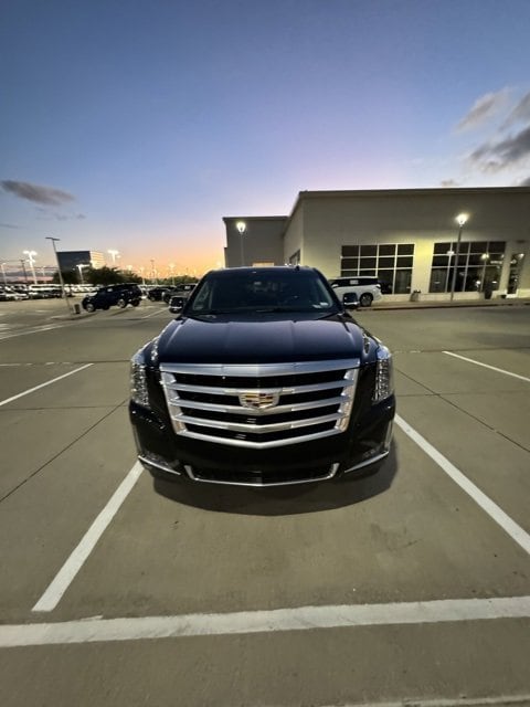 Used 2019 Cadillac Escalade Luxury with VIN 1GYS4BKJ9KR187746 for sale in Frisco, TX