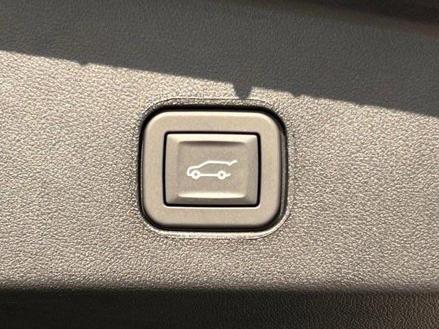 2026 Cadillac LYRIQ V - Photo 23
