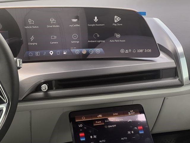 2027 Cadillac VISTIQ Luxury - Photo 15
