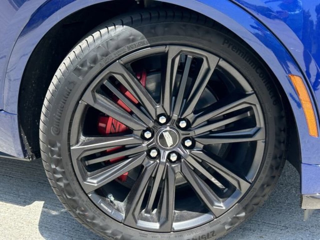 New 2025 CADILLAC XT5 Premium Luxury SUV