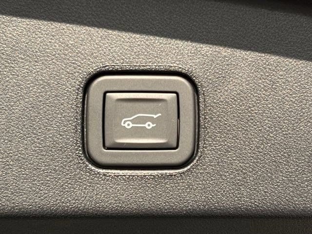 2026 Cadillac LYRIQ Luxury - Photo 25