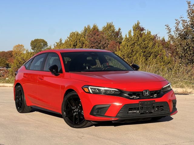 2024 Honda Civic Hatchback Sport photo 2