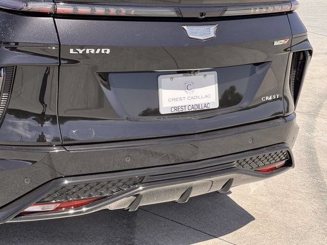 2026 Cadillac LYRIQ V Premium - Photo 7