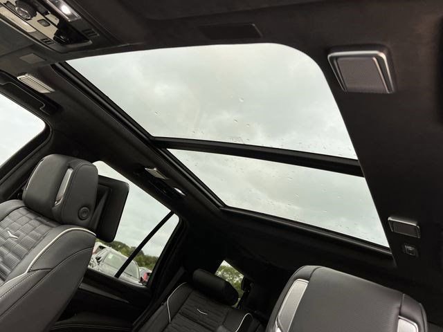2026 Cadillac Escalade Platinum Sport - Photo 19