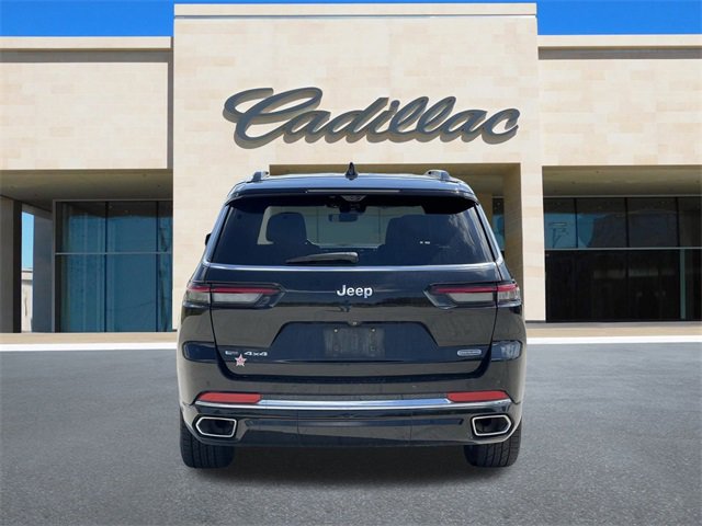 2022 Jeep Grand Cherokee Overland photo 2