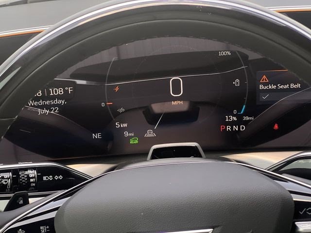 2027 Cadillac VISTIQ Luxury - Photo 14