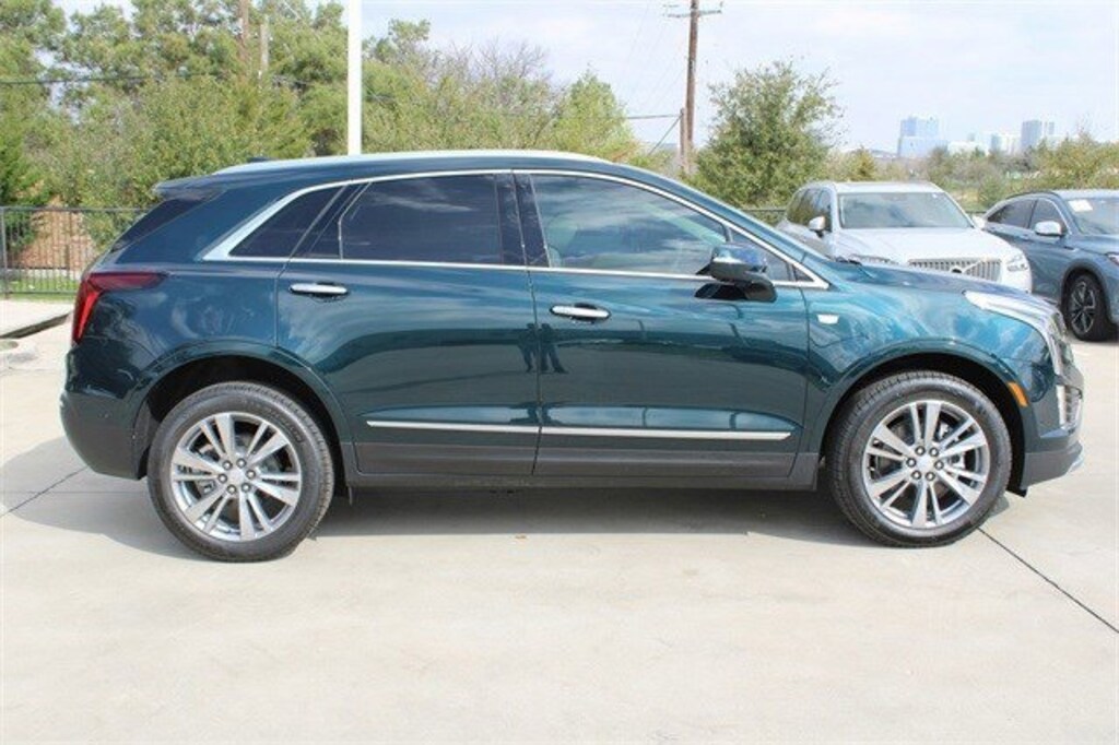 New 2024 CADILLAC XT5 For Sale at Crest Cadillac VIN 1GYKNCRS4RZ736510