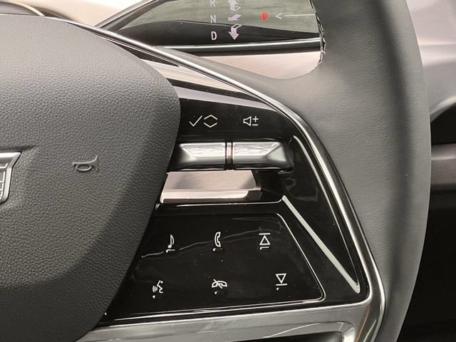 2027 Cadillac VISTIQ Sport - Photo 13