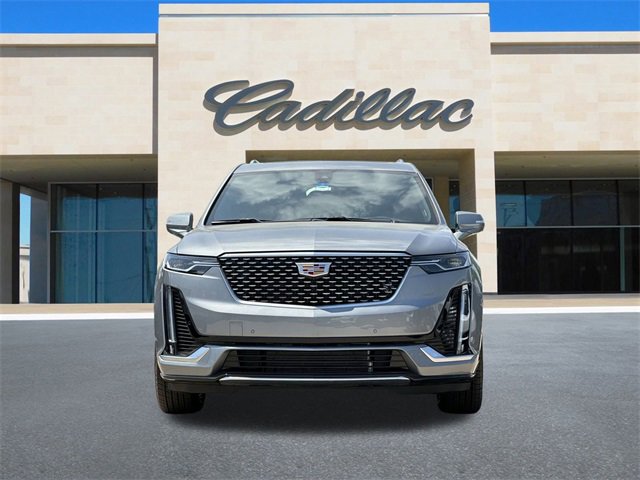 2025 Cadillac XT6 Premium Luxury photo 3