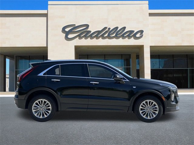 2025 Cadillac XT5 Premium Luxury photo 2