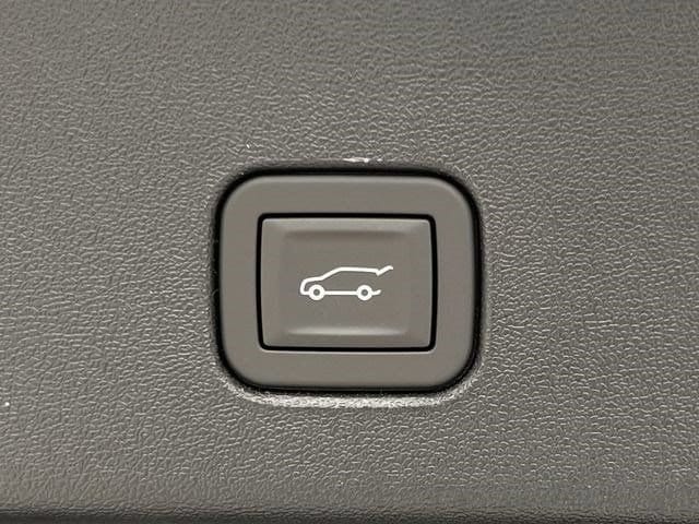 2027 Cadillac OPTIQ Sport - Photo 23
