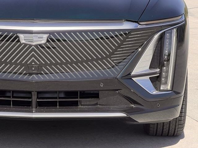 2027 Cadillac LYRIQ Luxury - Photo 8