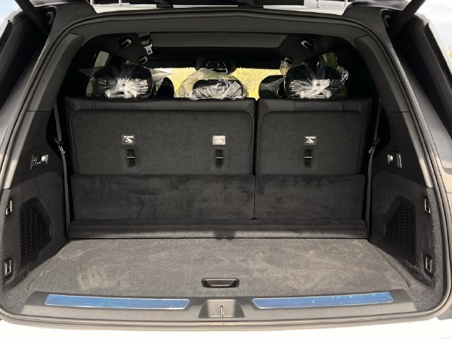 2026 Cadillac Escalade IQL Sport - Photo 22