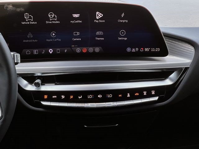 2026 Cadillac LYRIQ V Premium - Photo 16