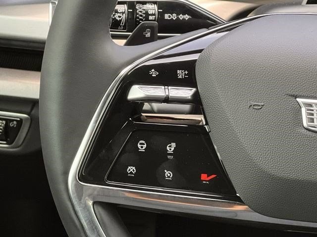 2027 Cadillac VISTIQ Luxury - Photo 12