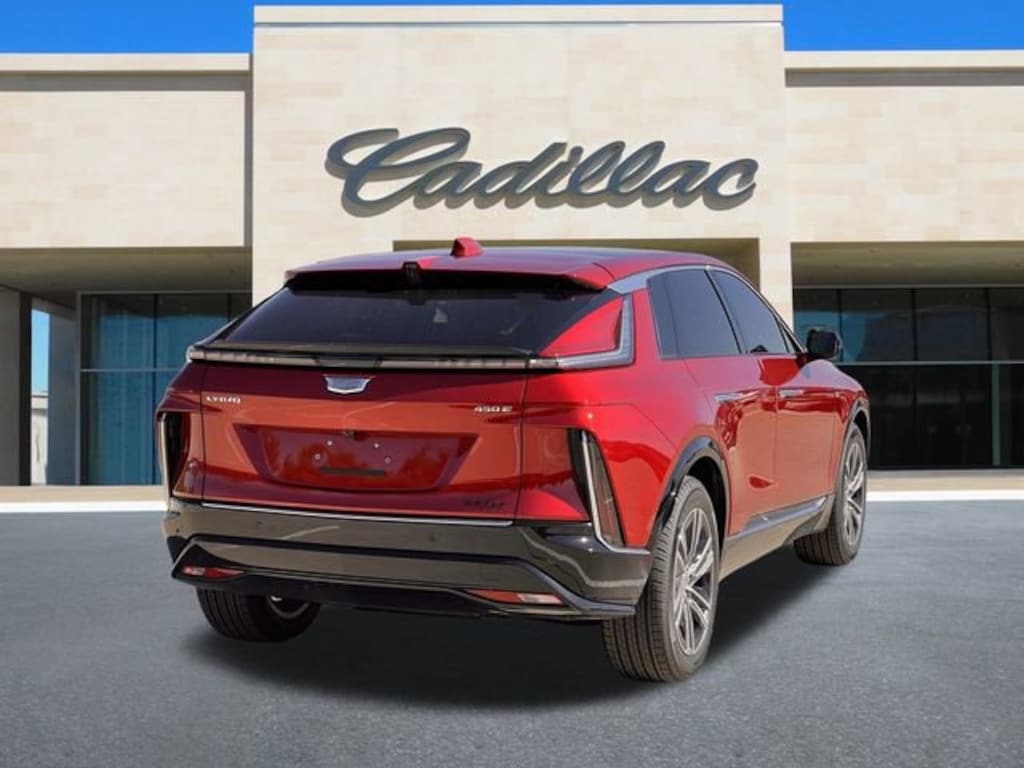 New 2026 CADILLAC LYRIQ Luxury SUV