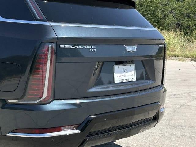 2026 Cadillac Escalade IQ Premium Luxury - Photo 8
