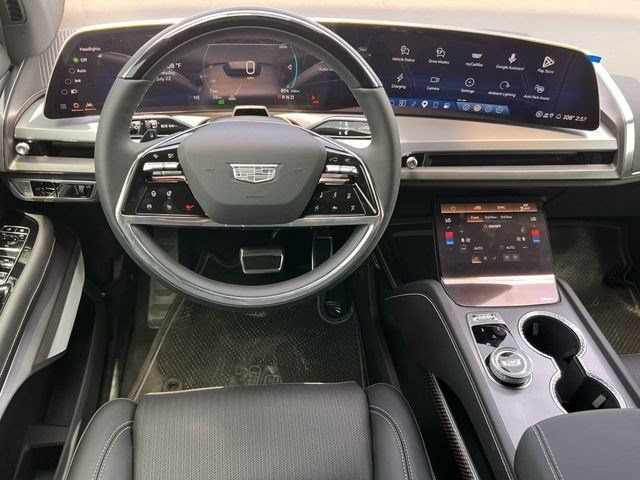 2027 Cadillac VISTIQ Luxury - Photo 10