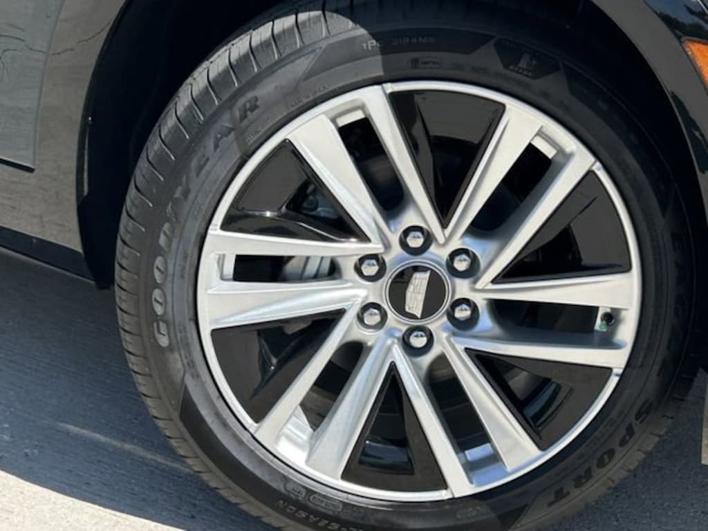 New 2026 CADILLAC VISTIQ Luxury SUV