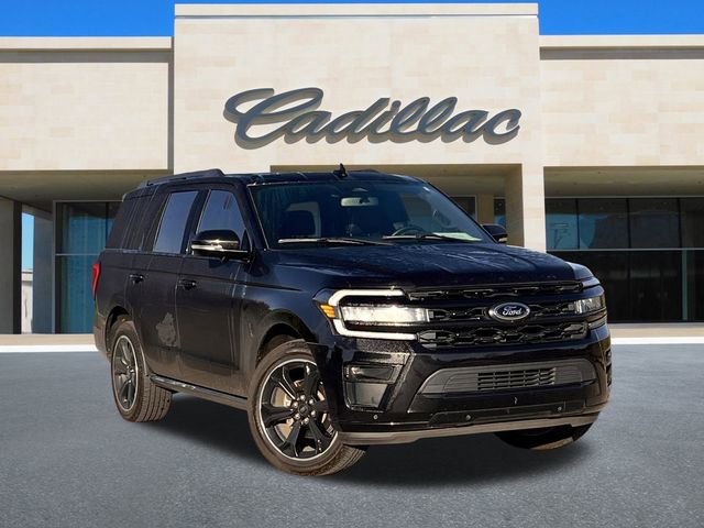 2023 Ford Expedition Limited photo 2