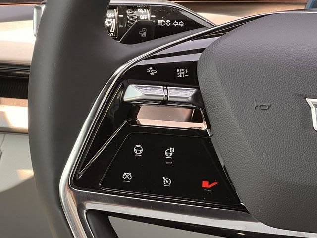 2027 Cadillac VISTIQ Sport - Photo 11