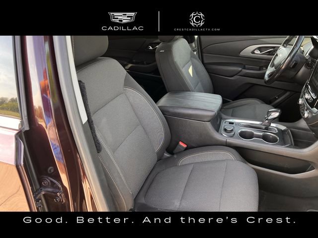 Used 2018 Black Currant Metallic Chevrolet LT Cloth image 21