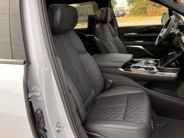 2026 Cadillac Escalade IQL Sport - Photo 20