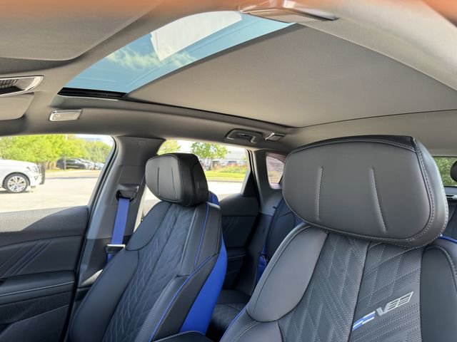 2026 Cadillac OPTIQ V-Series - Photo 25
