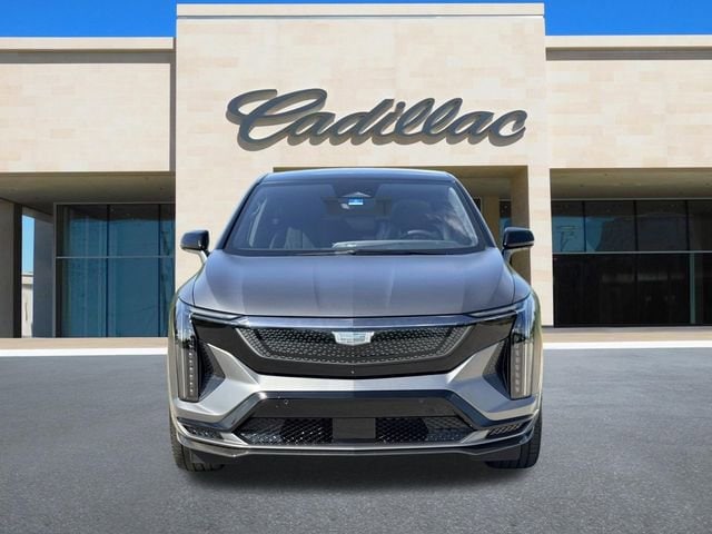2026 Cadillac OPTIQ V-Series - Photo 8
