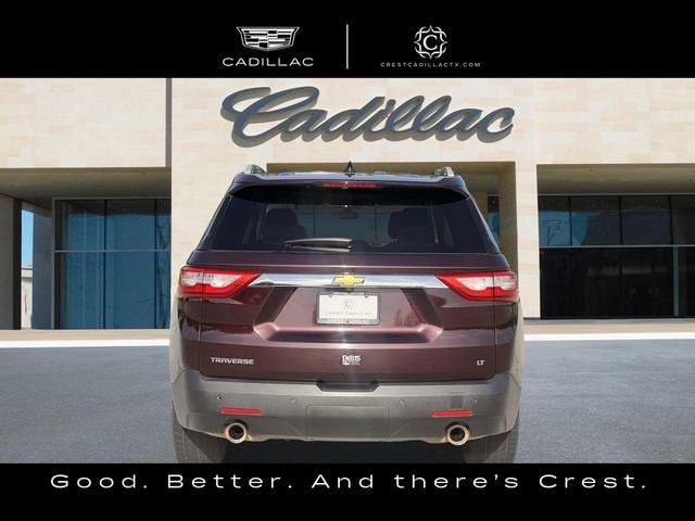 Used 2018 Black Currant Metallic Chevrolet LT Cloth image 3