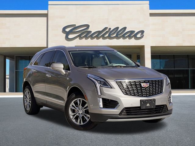 2022 Cadillac XT5 Premium Luxury photo 2