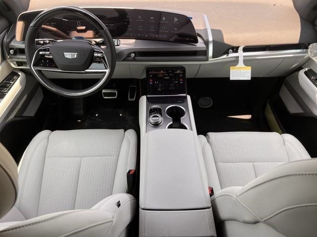 2027 Cadillac VISTIQ Sport - Photo 8