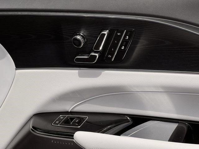 2026 Cadillac LYRIQ Sport - Photo 21